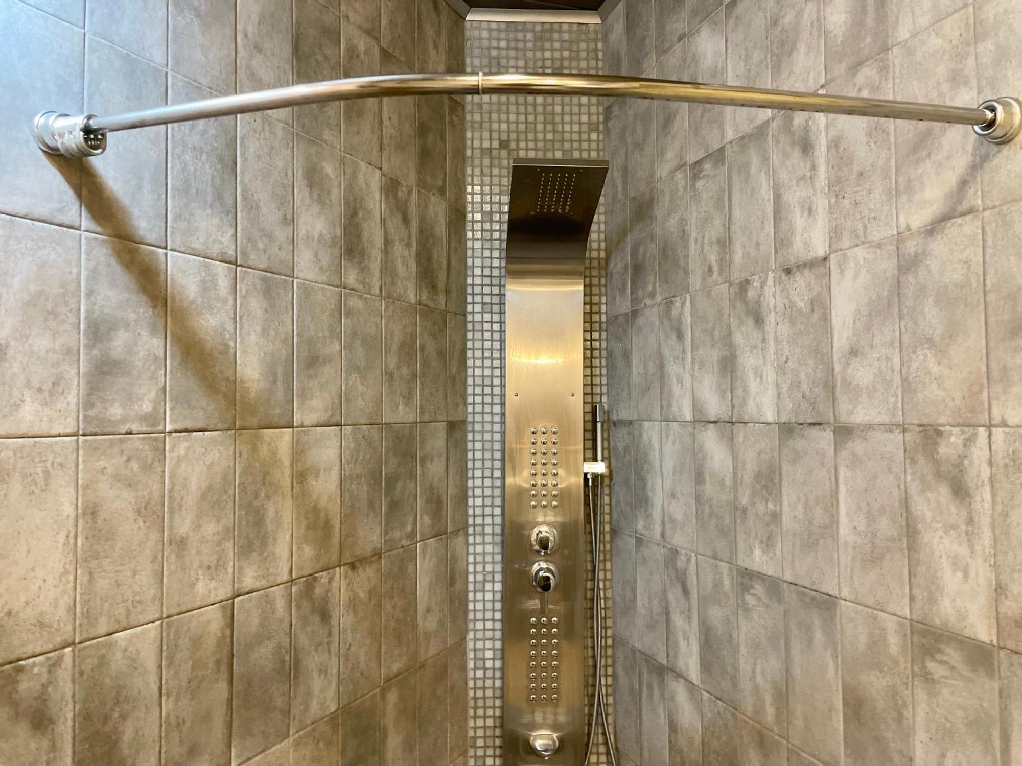 Central Apartment ティビリシ エクステリア 写真