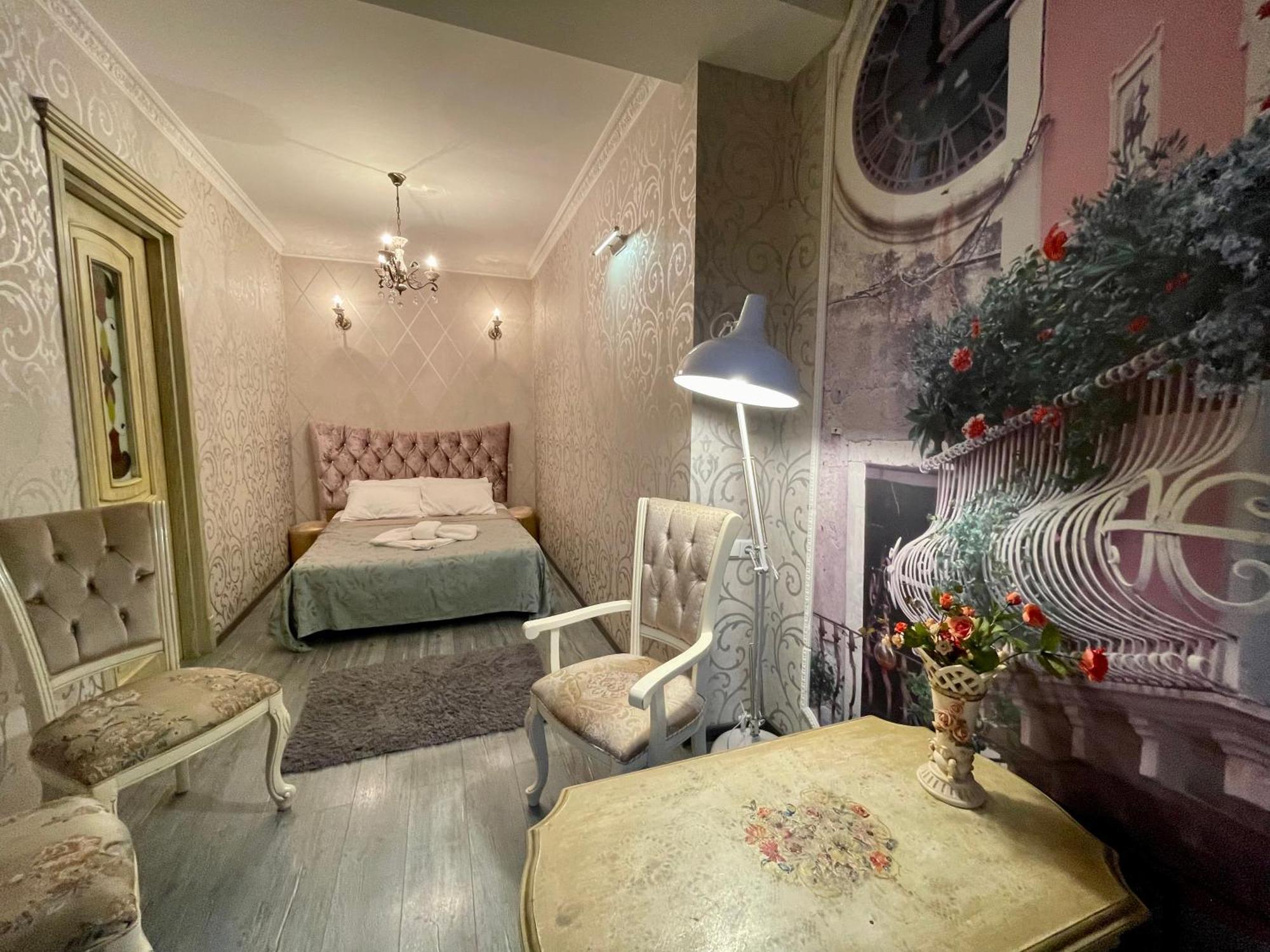 Central Apartment ティビリシ エクステリア 写真