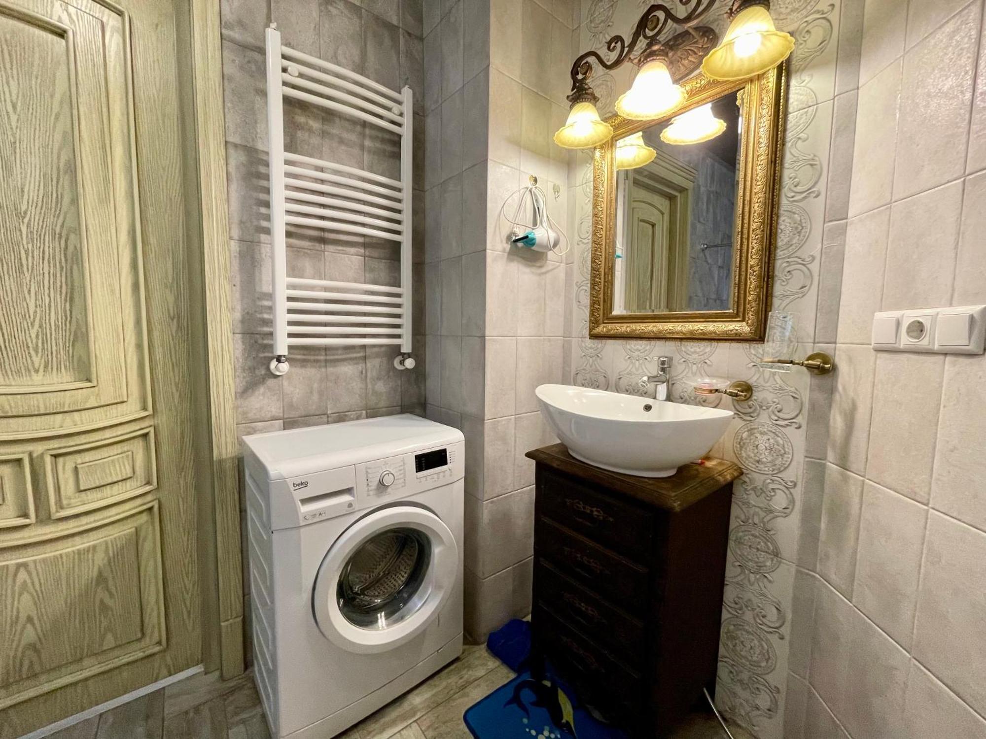 Central Apartment ティビリシ エクステリア 写真