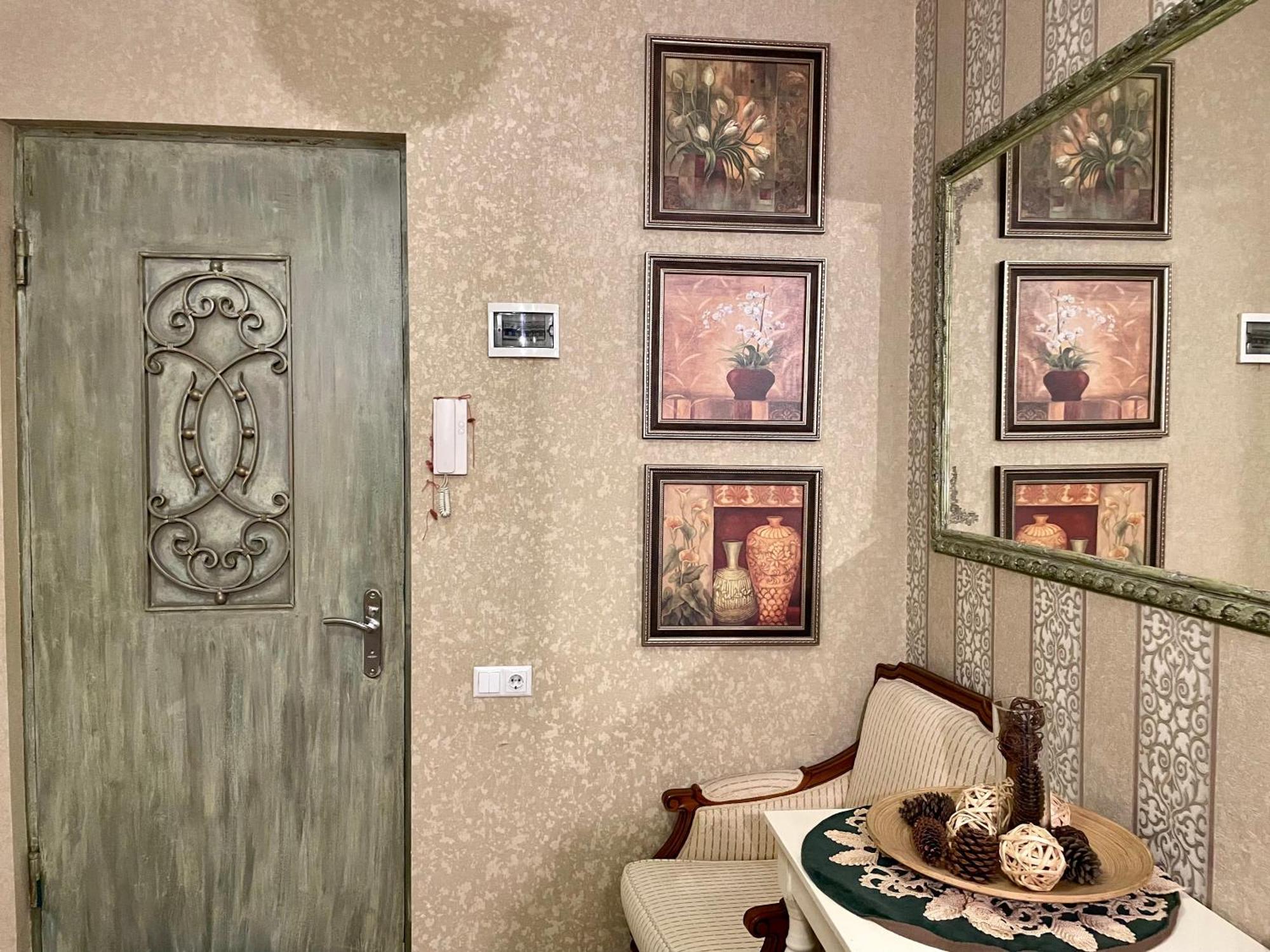 Central Apartment ティビリシ エクステリア 写真